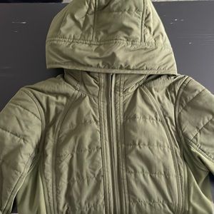 Lululemon run jacket 4